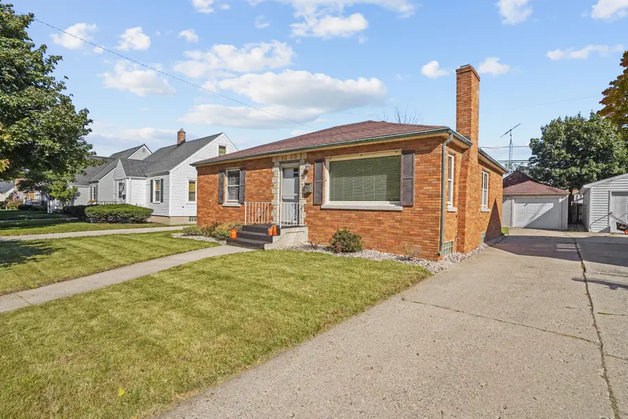 7827 23rd Ave, Kenosha, WI 53143 - #2