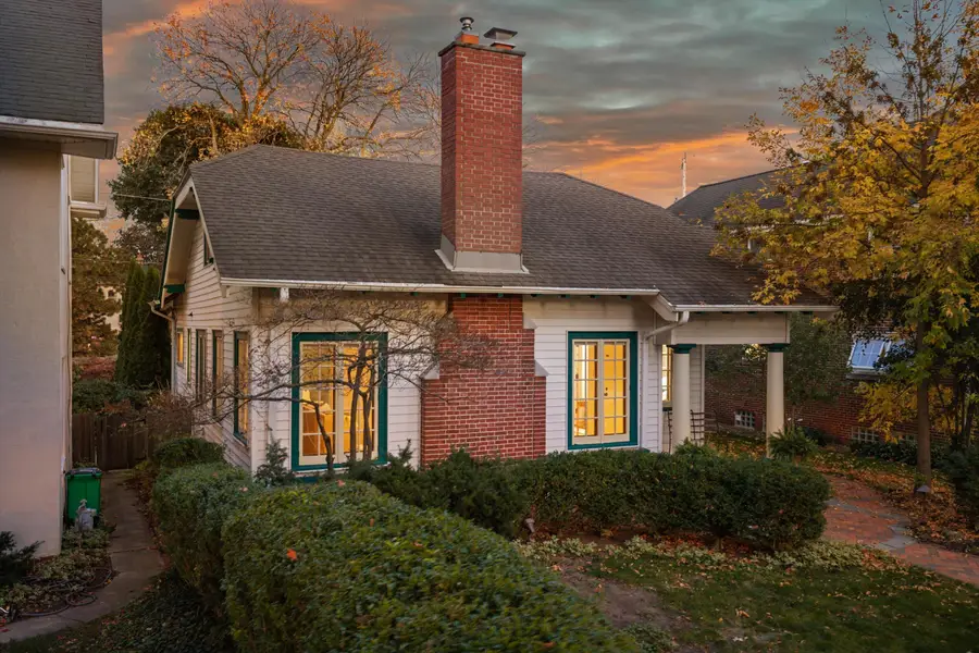 4124 N Prospect Ave, Shorewood, WI 53211 - #2