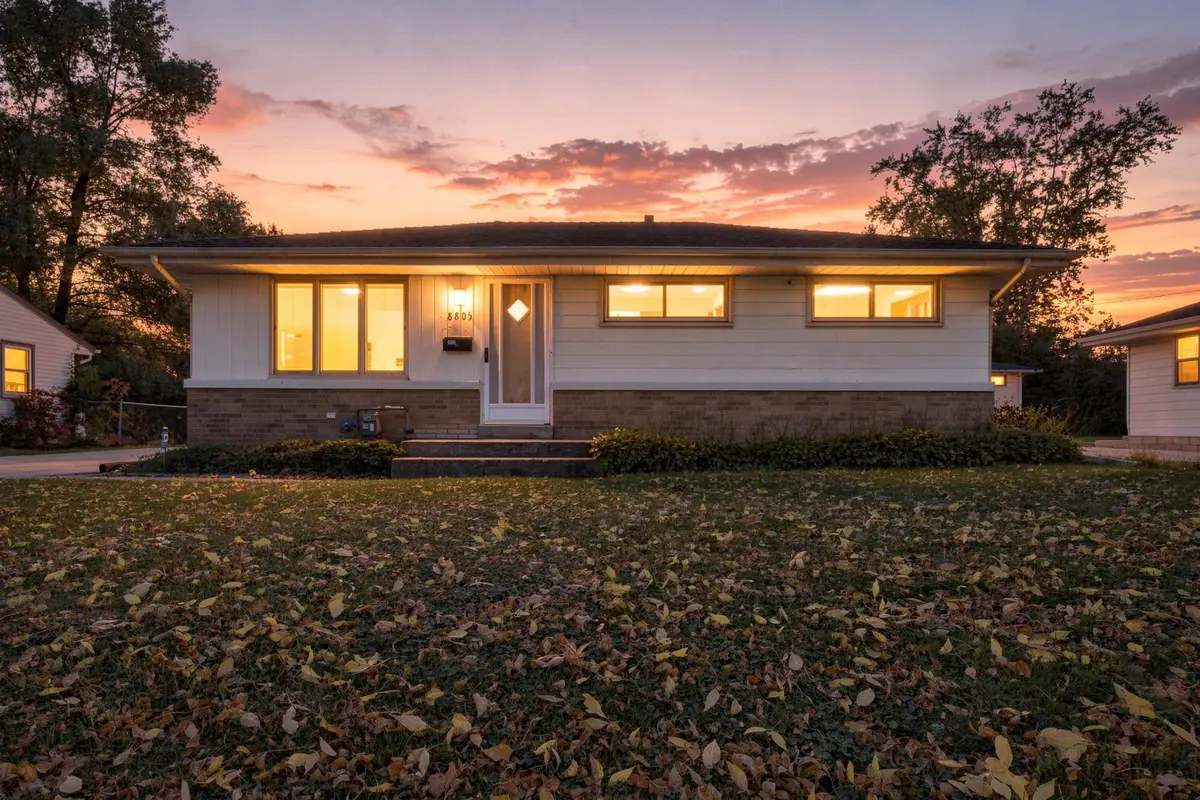 8805 W Bender Ave, Milwaukee, WI 53225 - #1