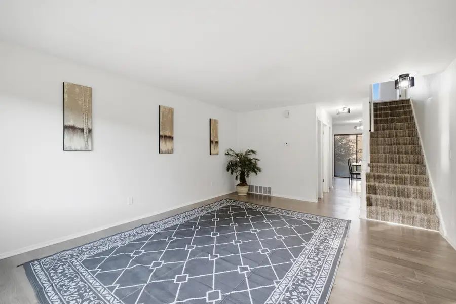 6204 W Port Ave, Milwaukee, WI 53223 - #2