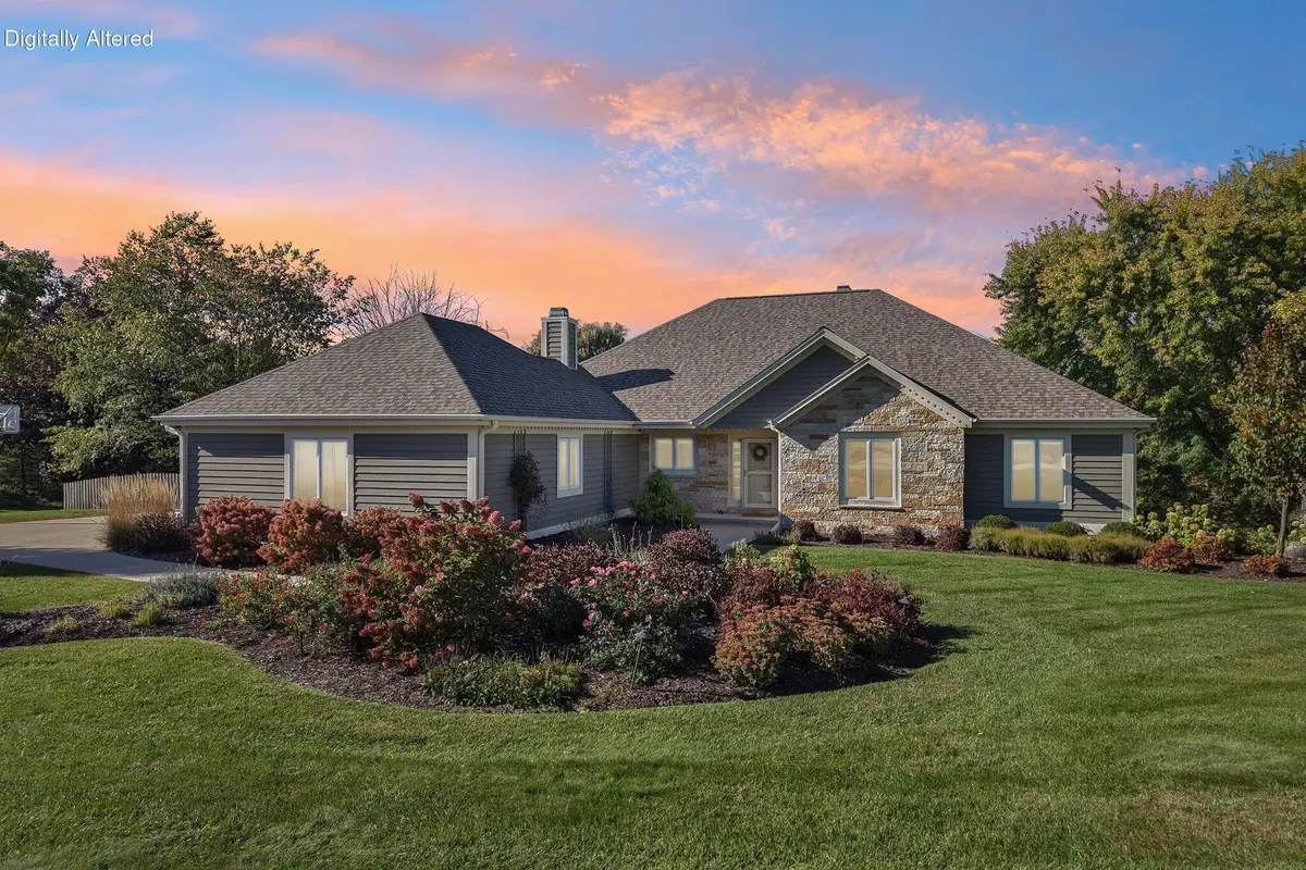 S6W31108 Hidden Holw, Delafield, WI 53018 - #1