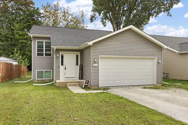 6535 247th Ave, Paddock Lake, WI 53168