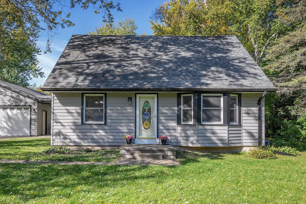 8373 S 35th St, Franklin, WI 53132 - #1