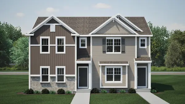1494 Olde Highlander Dr, Oconomowoc, WI 53066