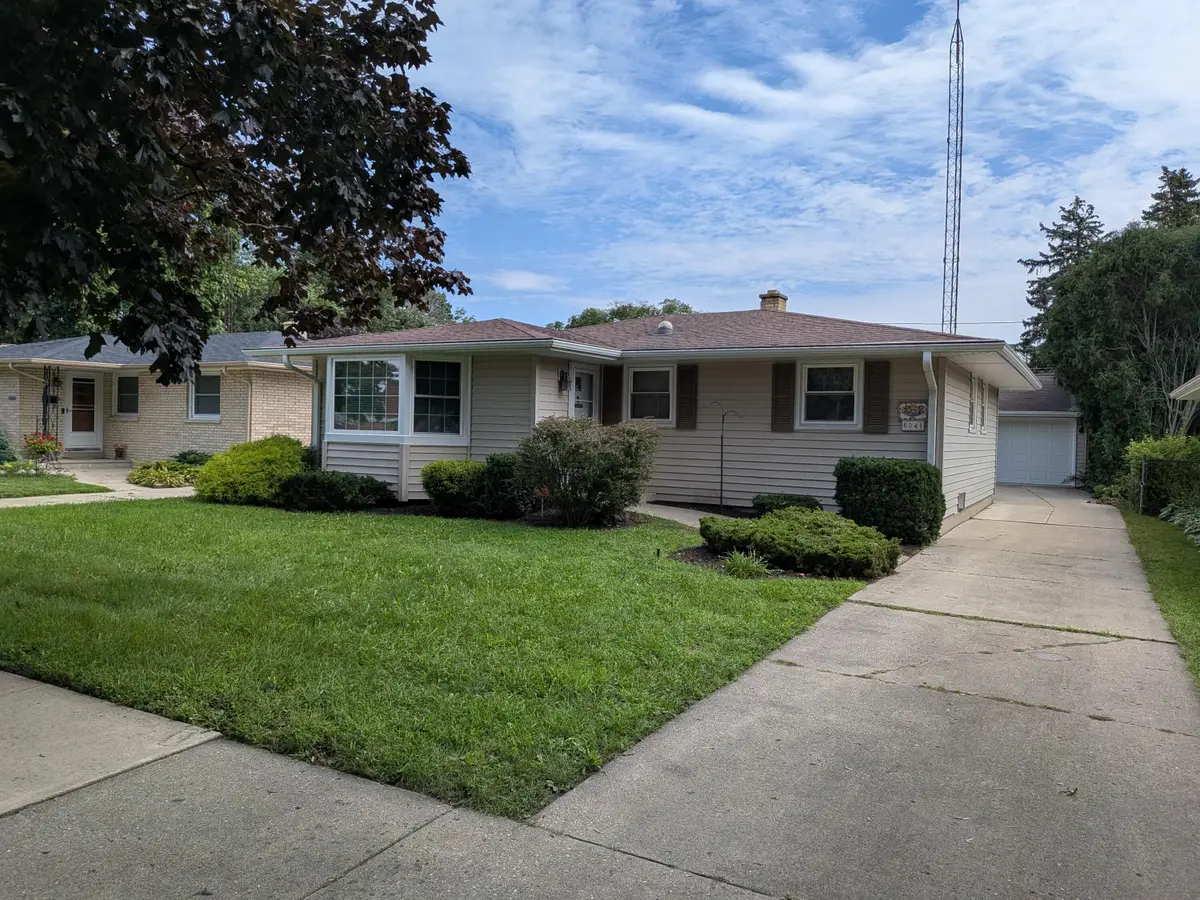 8041 19th Ave, Kenosha, WI 53143 - #1