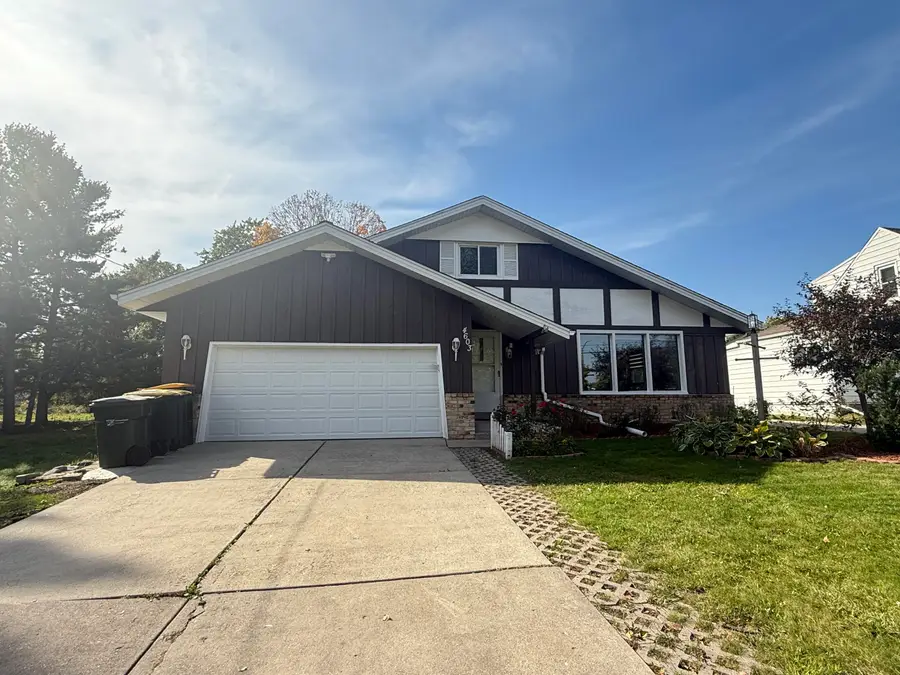 4603 N 118th St, Wauwatosa, WI 53225 - #3