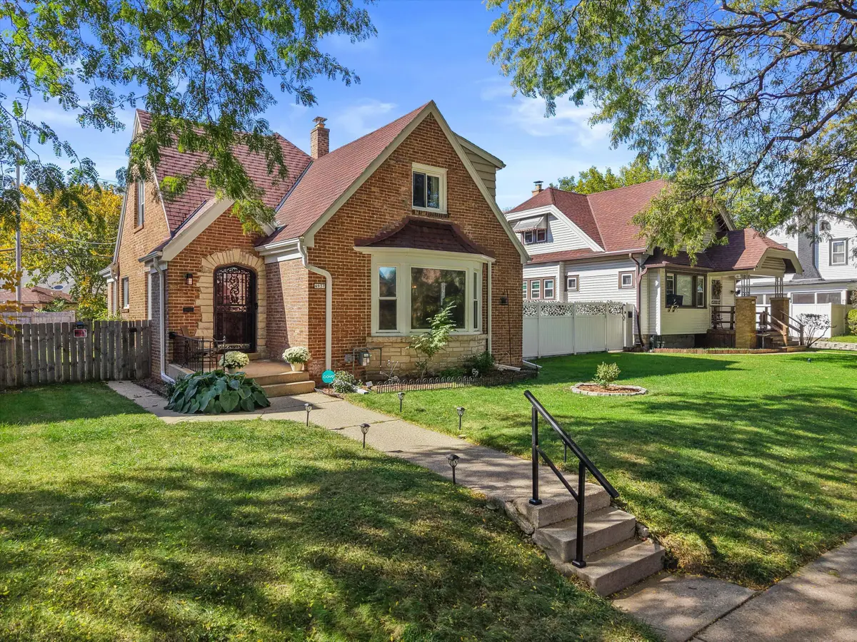 4937 W Medford Ave, Milwaukee, WI 53216 - #1