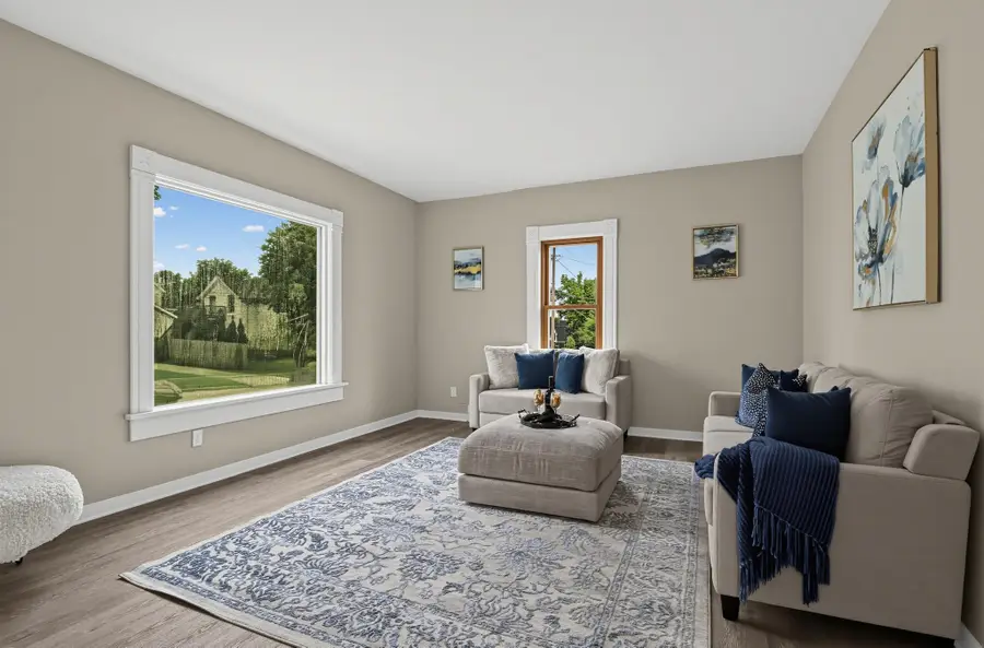 324 Conkey St, Burlington, WI 53105 - #3