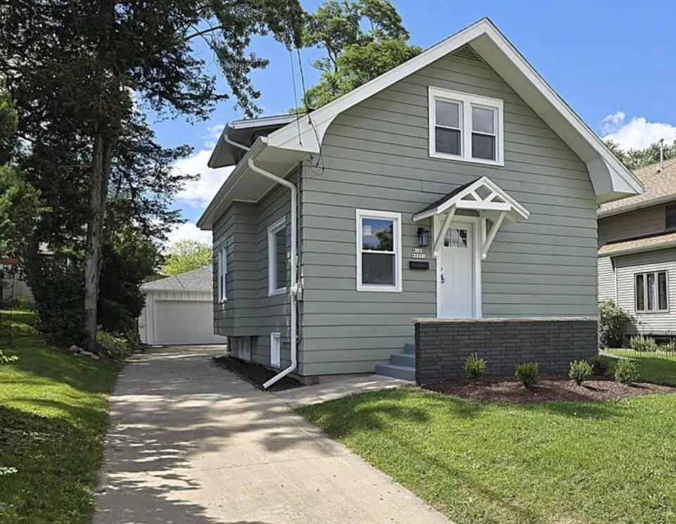 W168N9091 Garden Ave, Menomonee Falls, WI 53051 - #1
