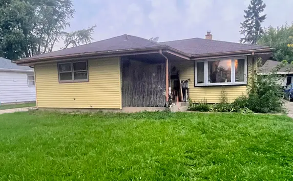 10402 W Birch Ave, Milwaukee, WI 53225