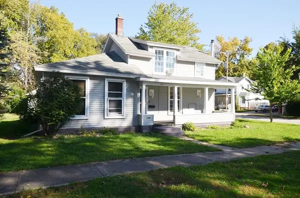 604 W High St, Whitewater, WI 53190