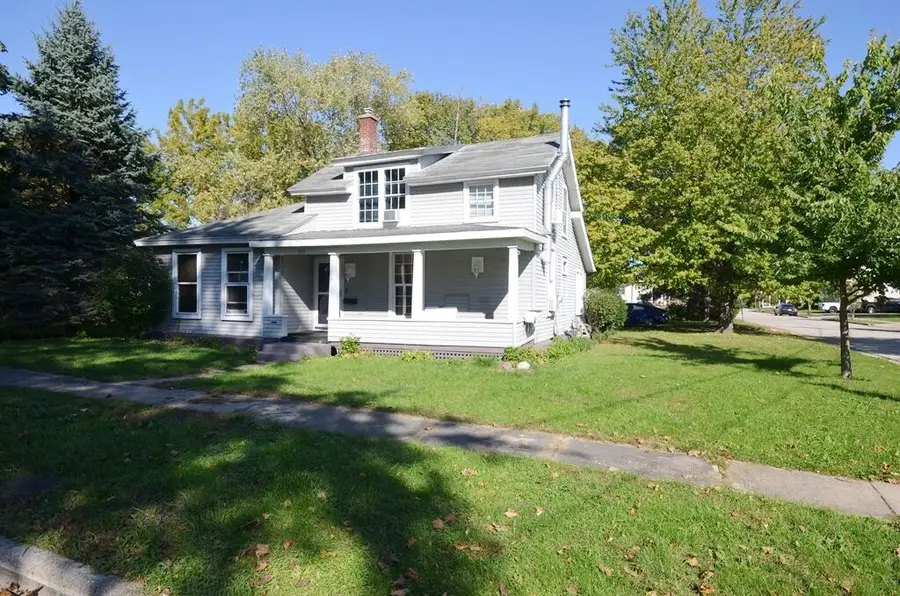 604 W High St, Whitewater, WI 53190 - #2