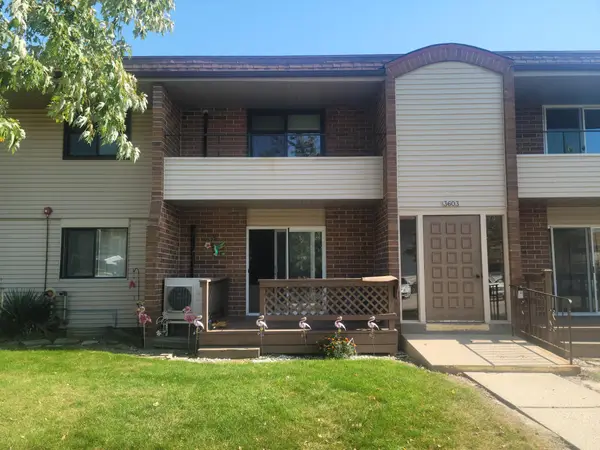 3603 St Andrews Ct, Racine, WI 53405