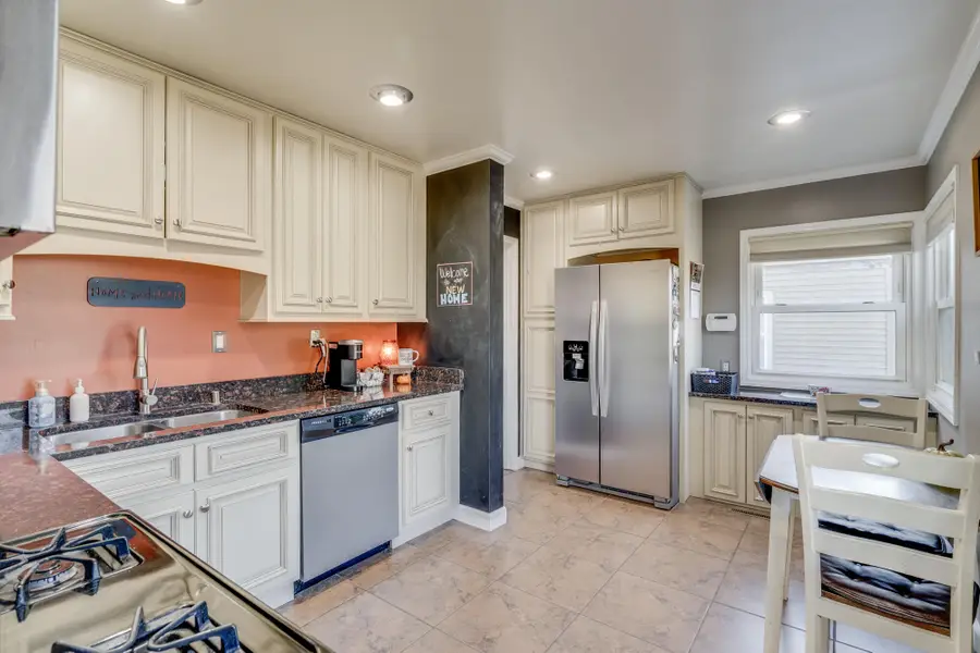 2003 30th St, Kenosha, WI 53140 - #3