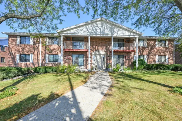 6400 W Howard Ave, Milwaukee, WI 53220