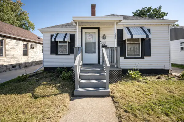 2053 Shoop St, Racine, WI 53404