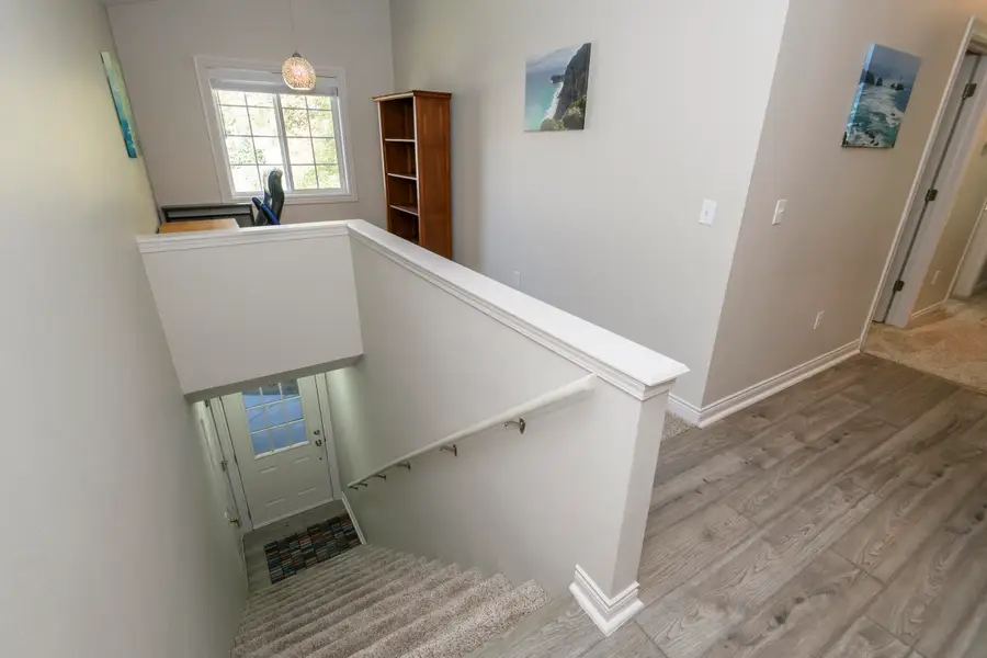 652 Pewaukee Rd, Pewaukee, WI 53072 - #3