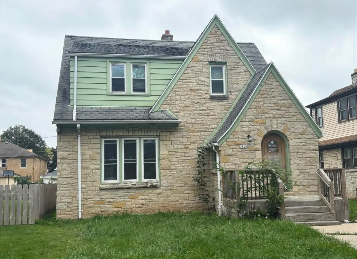 3914 N 42nd St, Milwaukee, WI 53216 - #1