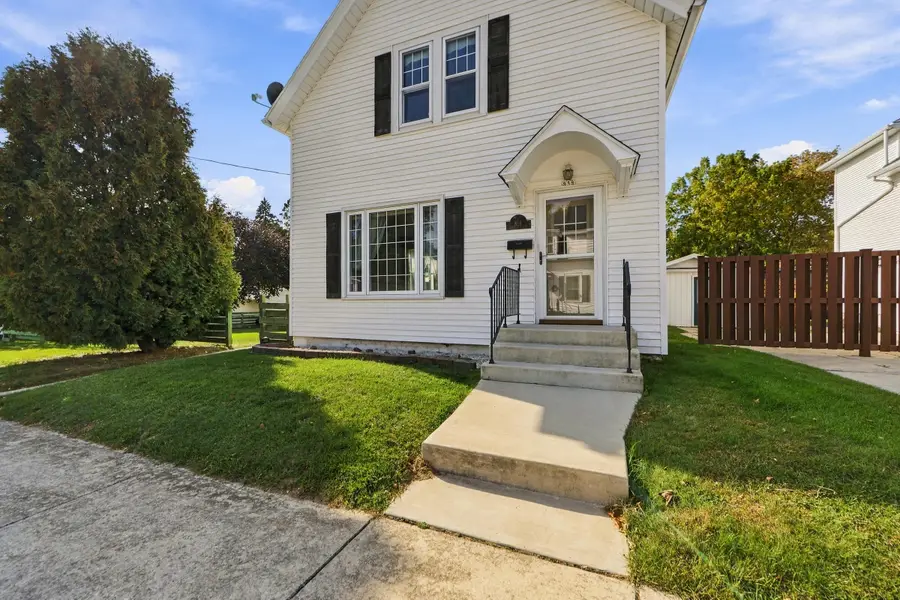 838 N 19th St, Manitowoc, WI 54220 - #3