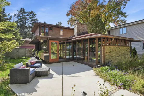 3149 S Superior St, Milwaukee, WI 53207