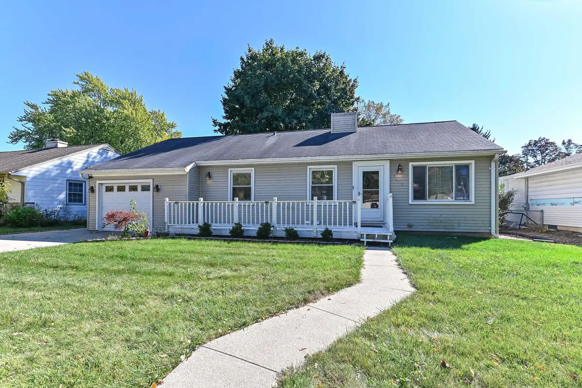 3419 W Parnell Ave, Milwaukee, WI 53221 - #1