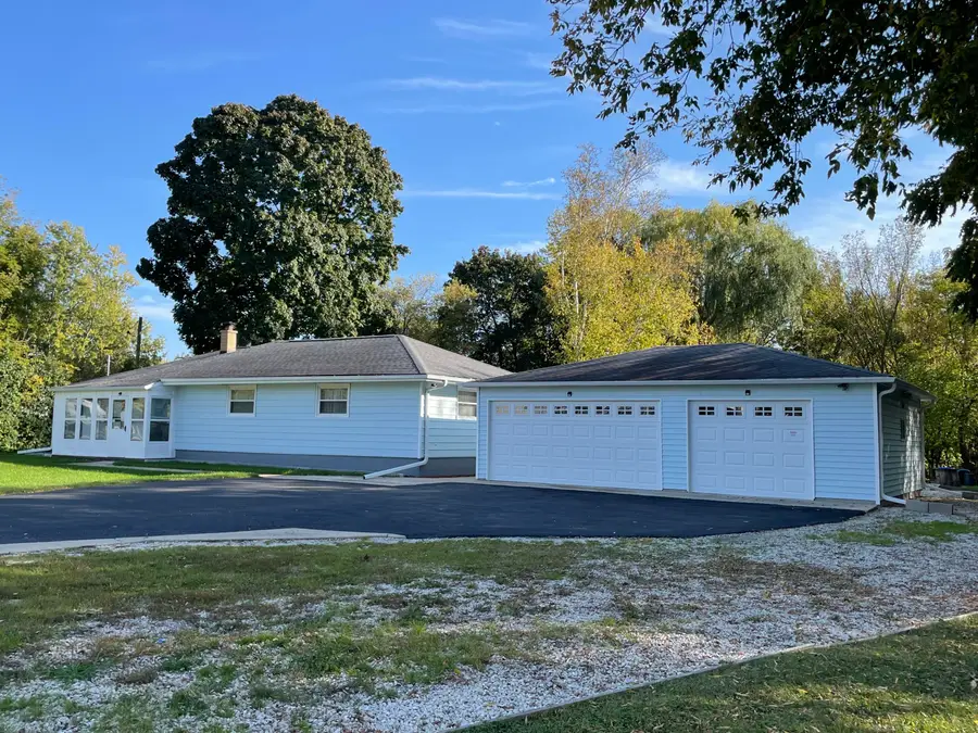 3019 W College Ave, Franklin, WI 53221 - #2