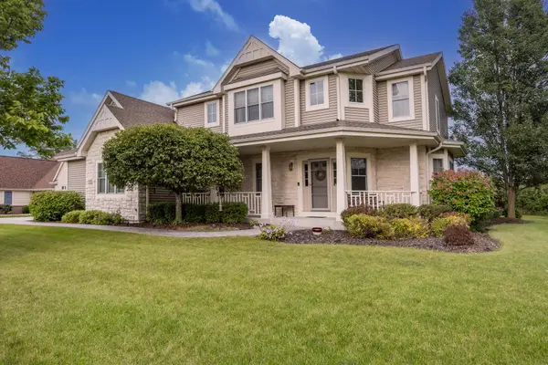W192N5800 Spencers Pass, Menomonee Falls, WI 53051
