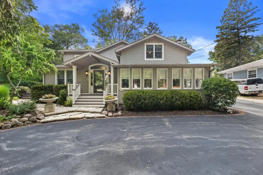 1823 W Shore Dr, Delafield, WI 53018 - #2