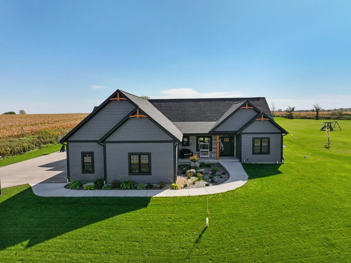 W3033 Preserve Dr, Lafayette, WI 53121 - #1