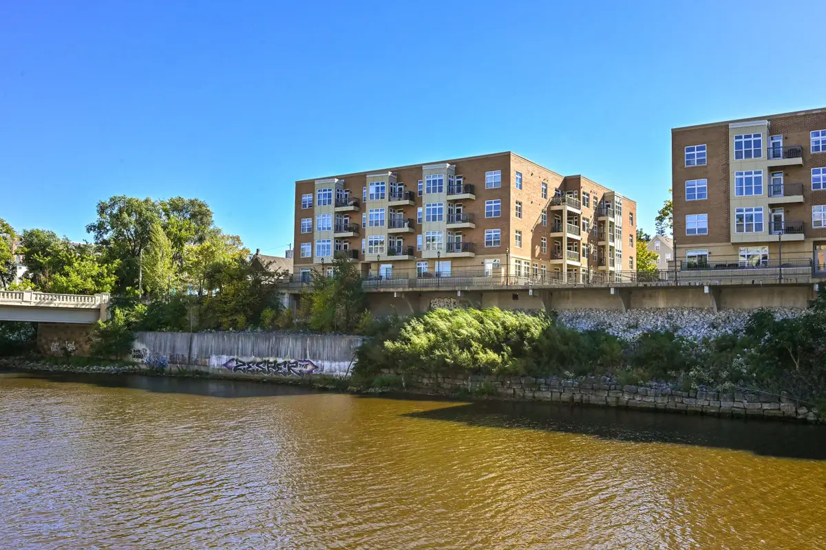 1925 N Water St, Milwaukee, WI 53202 - #1
