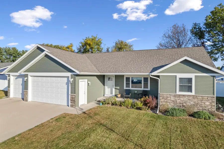 1931 Mcgilvray Way, Holmen, WI 54636 - #2