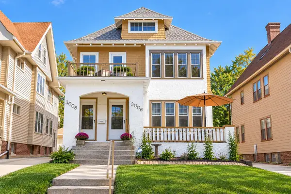 3006 N Murray Ave, Milwaukee, WI 53211