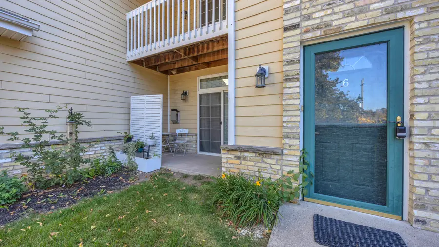 1495 Garay Ln, Port Washington, WI 53074 - #3