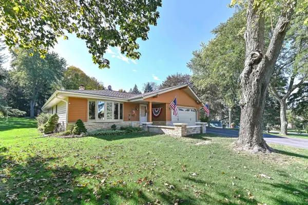 W264S7715 Mt Whitney Ave, Vernon, WI 53189