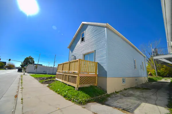 2513 N Teutonia Ave, Milwaukee, WI 53206