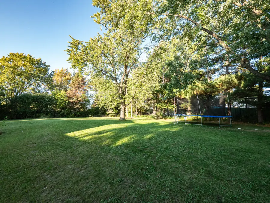 W247S3160 Prairie Ave, Waukesha, WI 53189 - #2