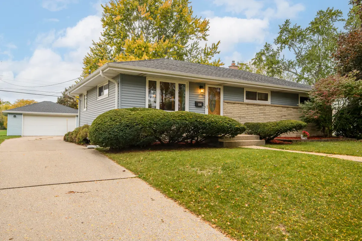 1104 N Bel Ayr Dr, Waukesha, WI 53188 - #1