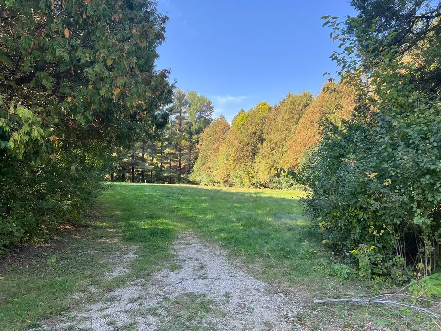 4420 N Sawyer Rd, Oconomowoc Lake, WI 53066 - #2