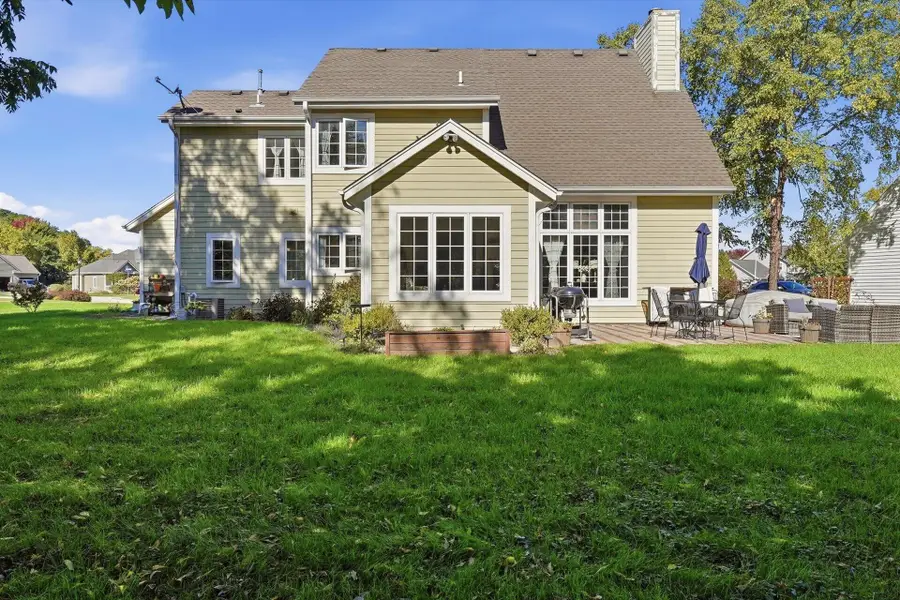 661 Cassie Lynn Ln, Oconomowoc, WI 53066 - #2
