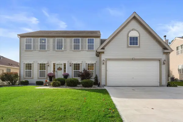 9327 66th St, Kenosha, WI 53142