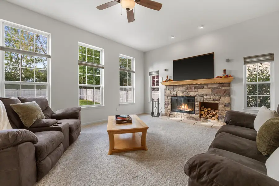 9327 66th St, Kenosha, WI 53142 - #3