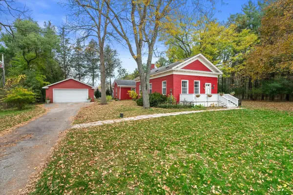 1123 S Utica Rd, Summit, WI 53066