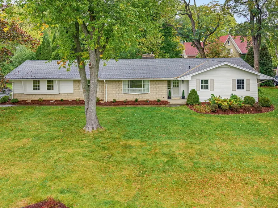 18830 Brookdale Dr, Brookfield, WI 53045 - #3