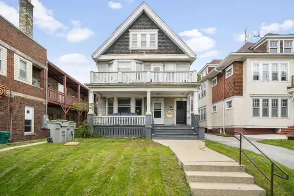 2911 N Maryland Ave, Milwaukee, WI 53211