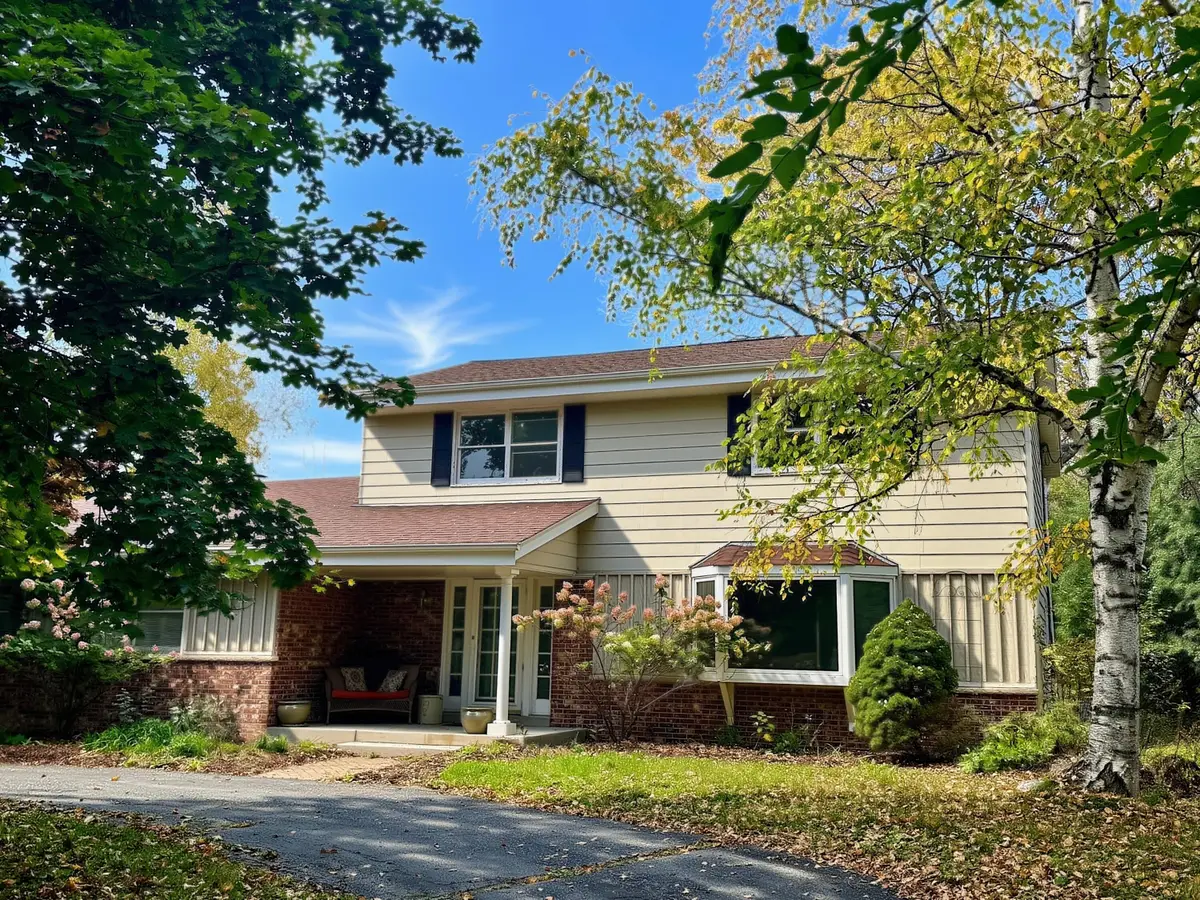 2100 Wildwood Dr, Cedarburg, WI 53012 - #1