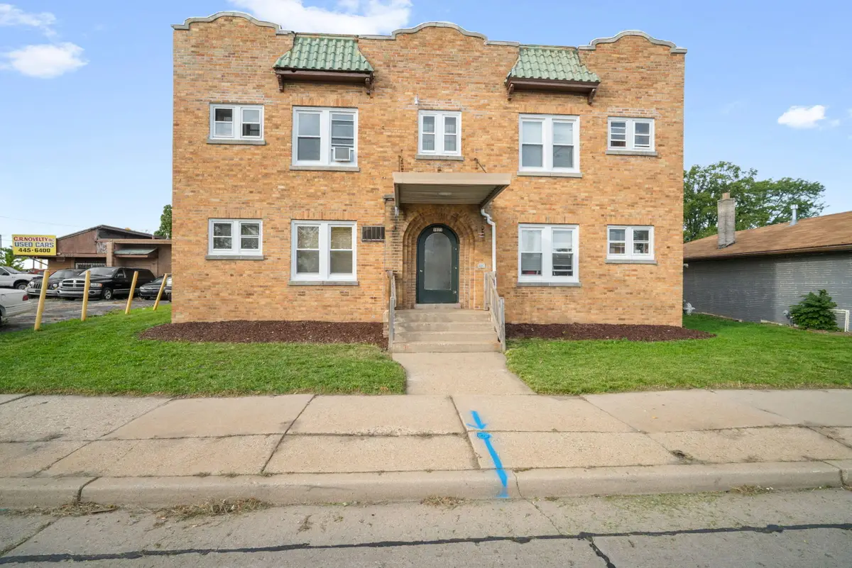 5823 W Appleton Ave, Milwaukee, WI 53210 - #1