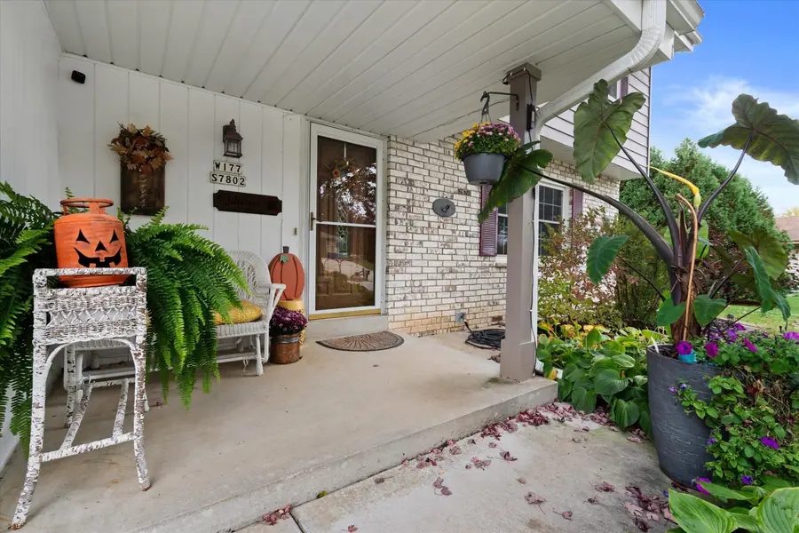 W177S7802 Kristin Dr, Muskego, WI 53150 - #2