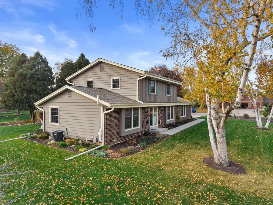 W332N5543 Linden Cir W, Merton, WI 53058 - #3