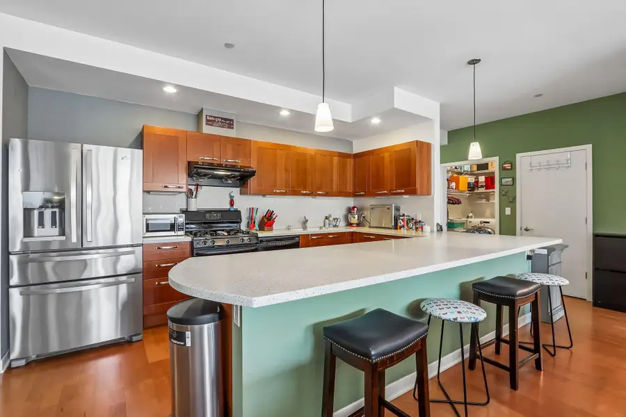 1522 N Prospect Ave, Milwaukee, WI 53202 - #2