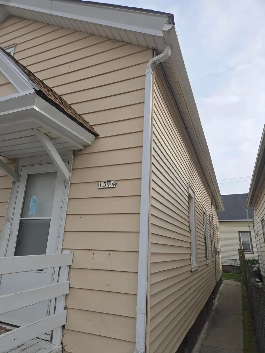 1574 S 2nd St, Milwaukee, WI 53204 - #3